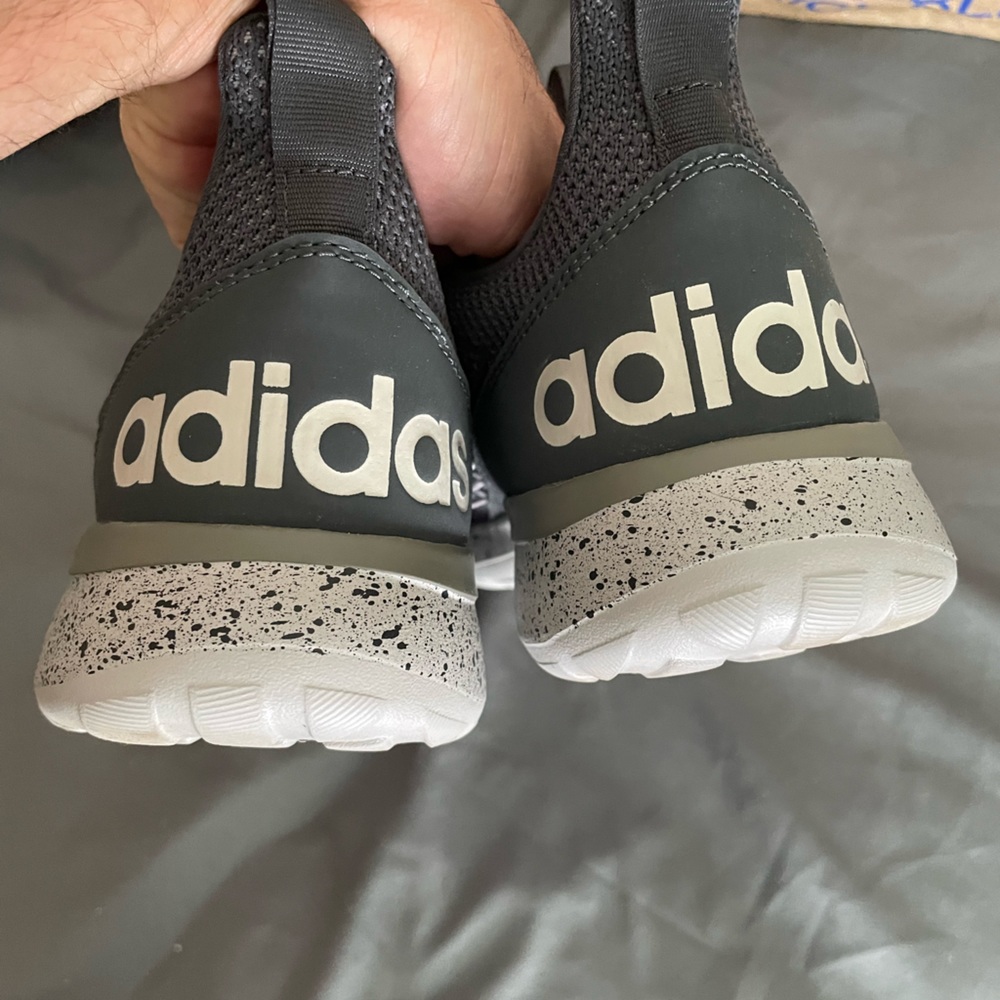 ADIDAS Run SHOES - Picture 10 of 10